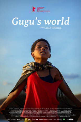 Cartaz do filme Feito Pipa, com o menino Gugu usando uma capa